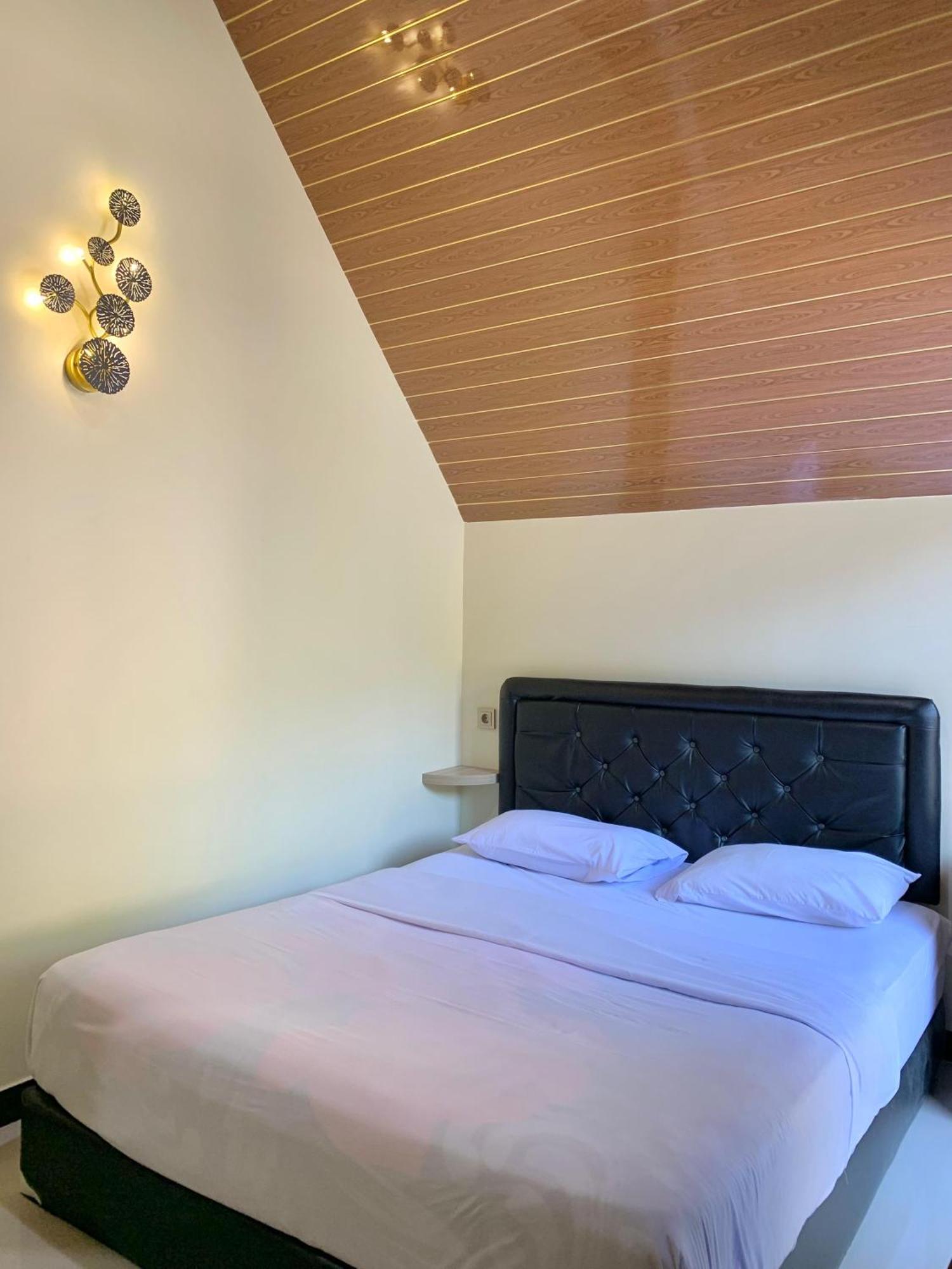 Gubuk Ndeso Bromo Apartment Exterior photo